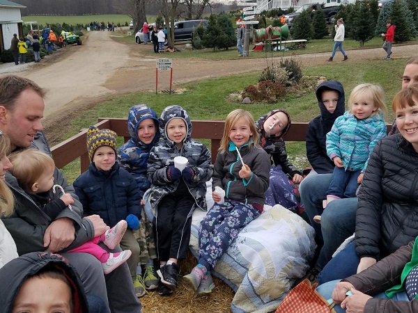 kleerview farm christmas hayride